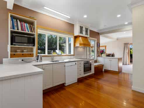 88 Hill Road, KORITO