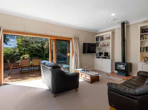 88 Hill Road, KORITO