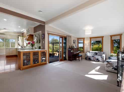 88 Hill Road, KORITO
