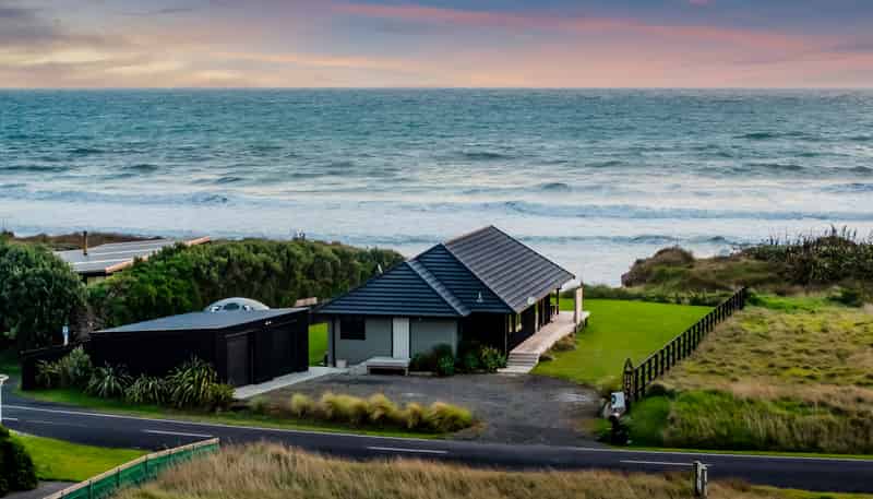288 Tai Road, Opunake
