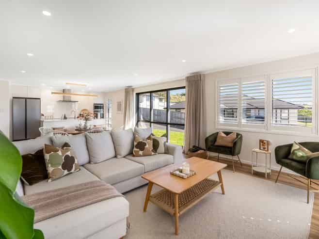5 Rylstone Way, TE KAUWHATA
