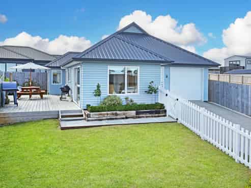 20 Tahuna Minhinnick Drive, Glenbrook