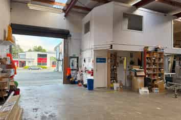 Ideal - a bit bigger, clean and affordable