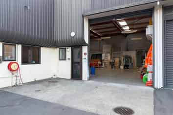 Ideal - a bit bigger, clean and affordable