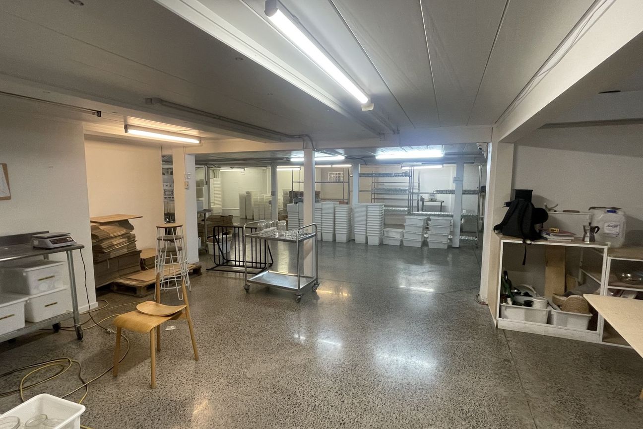 Highly Sought-after City Fringe Warehouse - Όψη 6