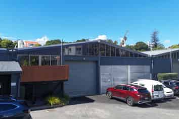 Highly Sought-after City Fringe Warehouse