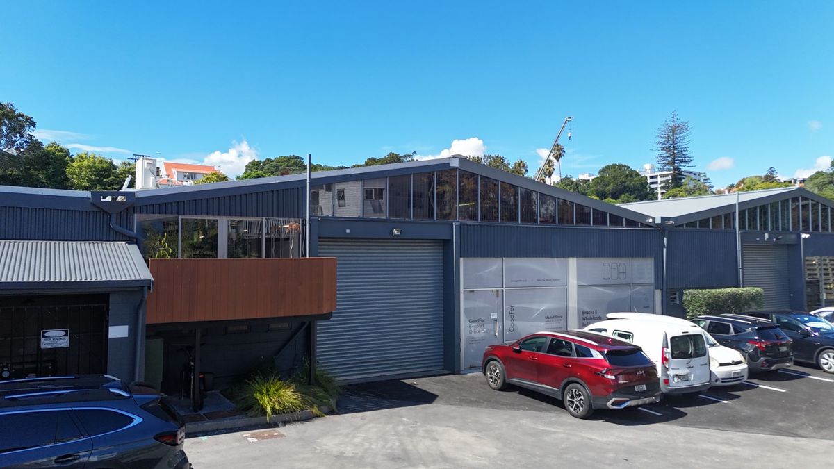 Highly Sought-after City Fringe Warehouse