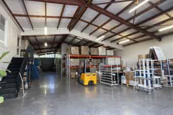 Highly Sought-after City Fringe Warehouse