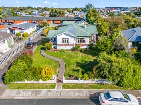 11 Biggar Street, Strathern