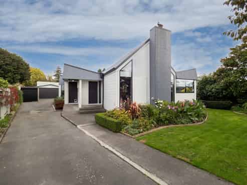 31 Queens Drive, Allenton