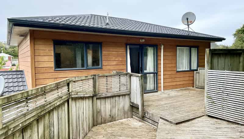 4 Stella Grove, Newlands
