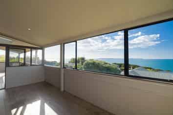 9 Powells Road, Cable Bay