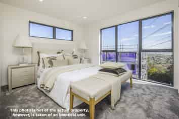 8 Timo Way, Flat Bush