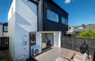 2/36 Kaipatiki Road, Glenfield