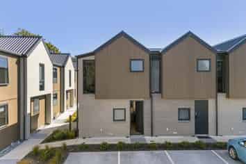22 Dallas Lane, Caversham