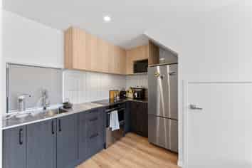 22 Dallas Lane, Caversham