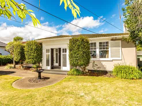 17 Tarata Street, Saint Johns Hill