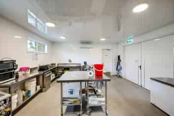 Prime Café & Retail Space – Te Mata Road Hotspot!
