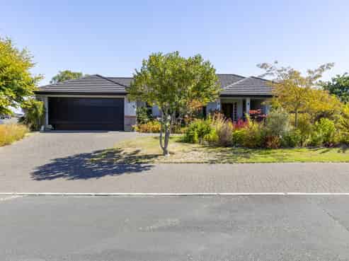 1 Birchwood Lane, Hilltop