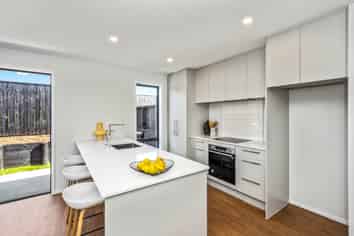 4 Manaakitia Road, Paerata