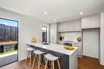 4 Manaakitia Road, Paerata