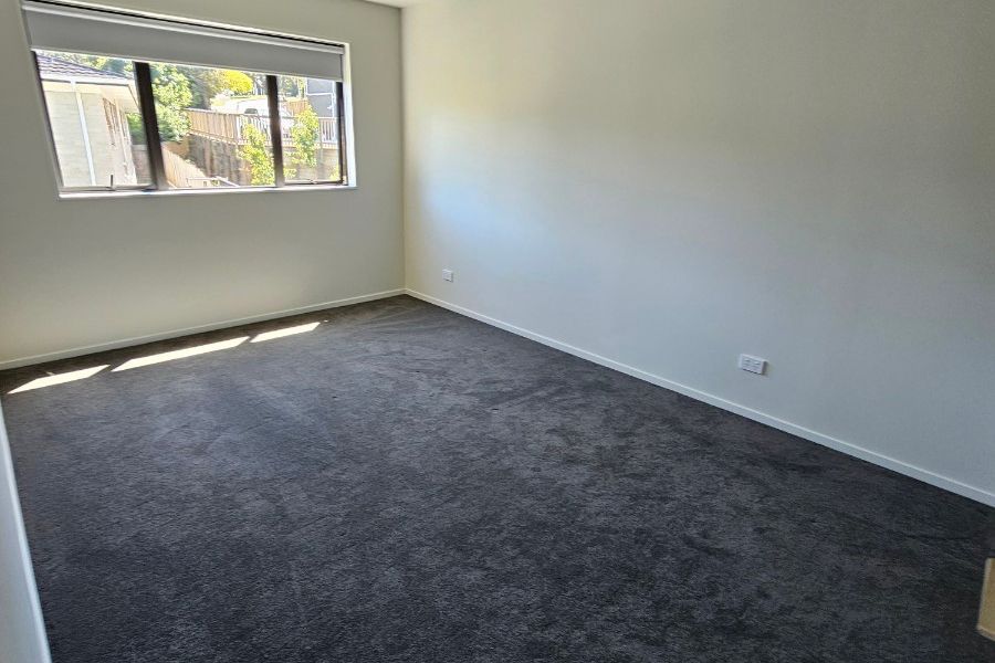 One-Year-New Home in Double Westlake Zone - Fler