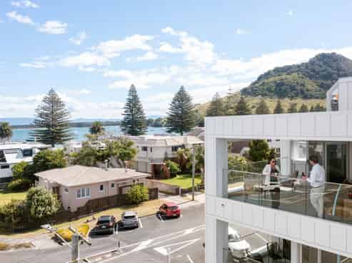 14/19 Victoria Road (The Cascades), Mount Maunganui