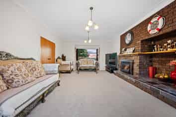 307 Duck Creek Road, Stillwater