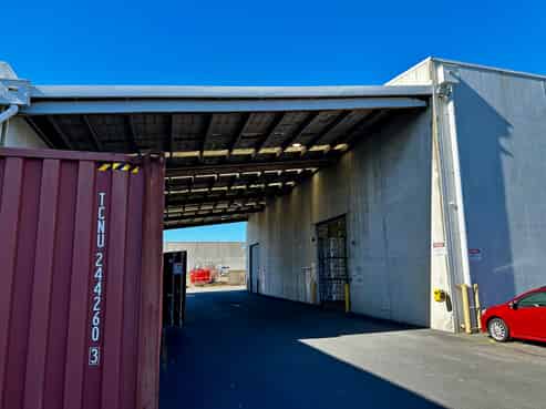 Expansive Warehousing - Premise 2