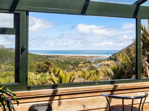 55 Tasman View Road, Bethells Beach
