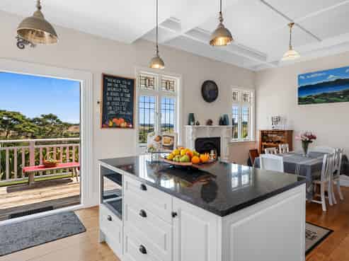 176 Valley Road, Waitoki