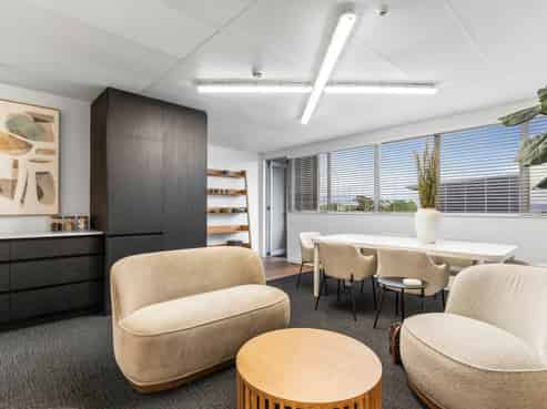 WORK, STAY, FLY - OFFICE AND ACCOMMODATION
