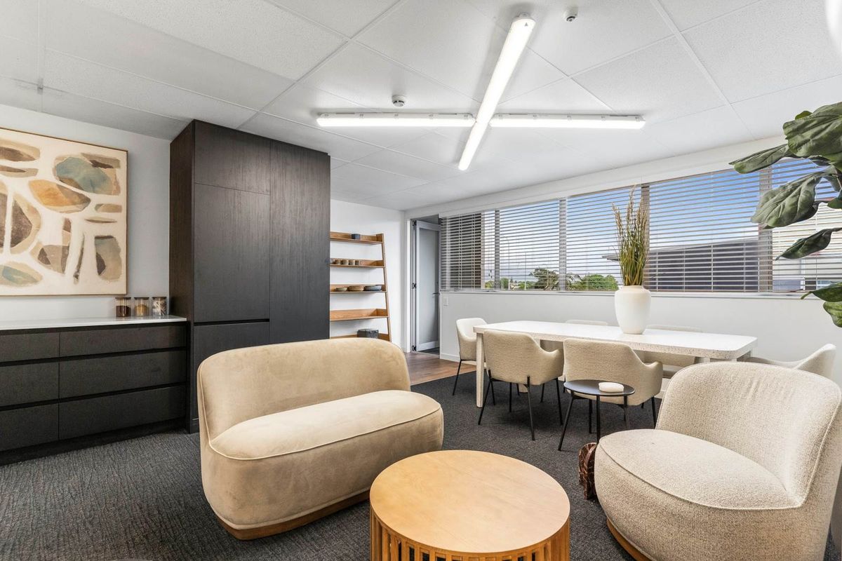 WORK, STAY, FLY - OFFICE AND ACCOMMODATION