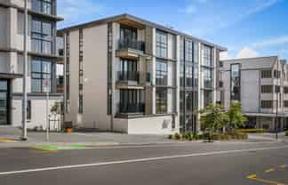 303/84C Te Oneroa Way, Long Bay