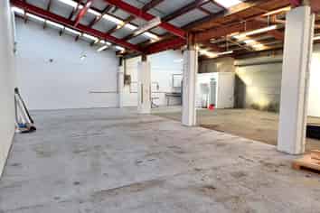 Affordable Warehouse - 251m2