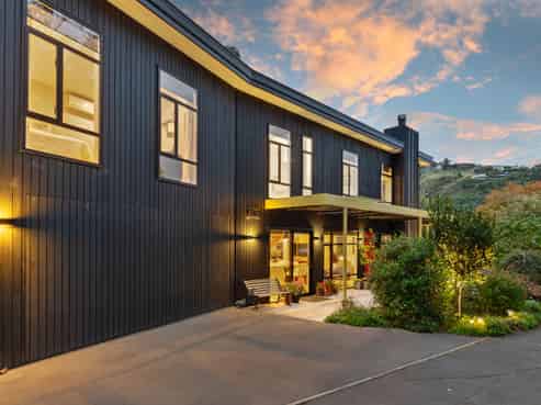 71 Bay View Road, Moncks Bay