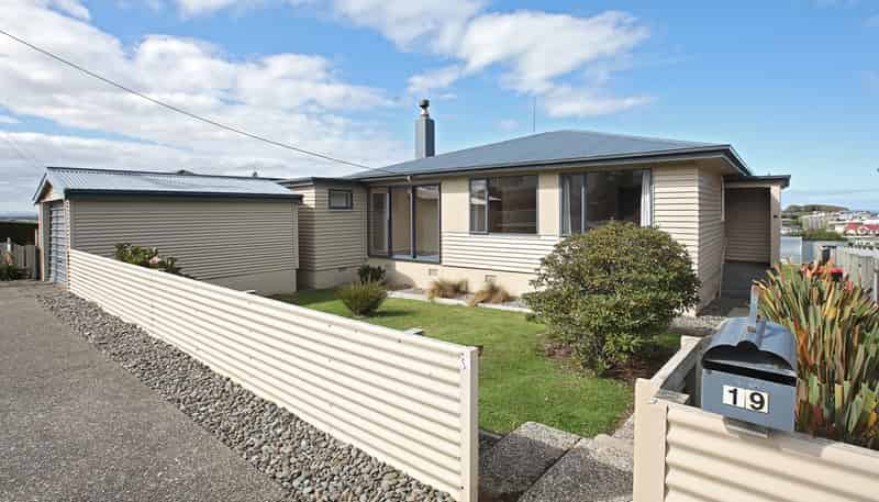 19 Osborne Street, Riverton
