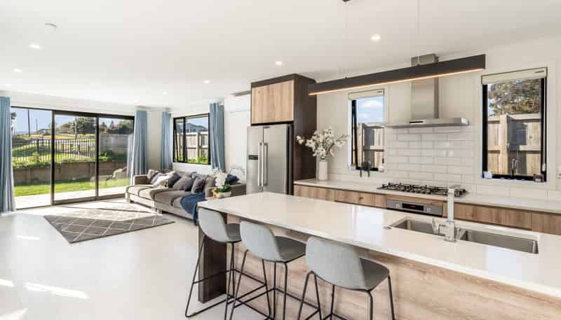 79 Murray Ward Drive, TE KAUWHATA