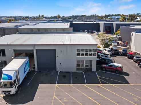 Renovated and ready – 265sqm industrial