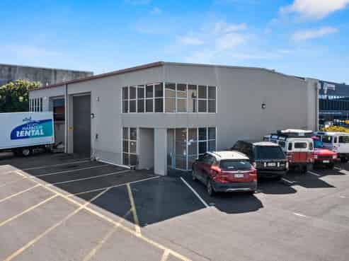 Renovated and ready – 265sqm industrial