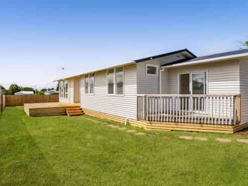 104 Orlando Street, Stratford