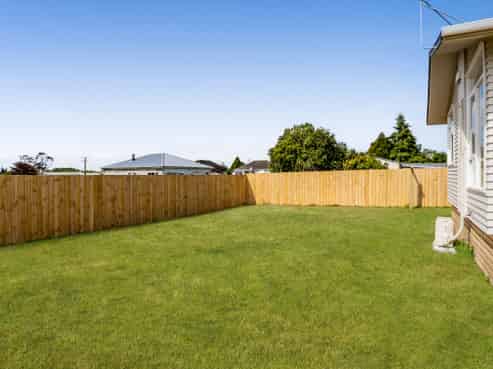 104 Orlando Street, Stratford