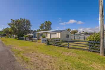 3 Ruanui Street, Himatangi Beach