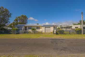 3 Ruanui Street, Himatangi Beach