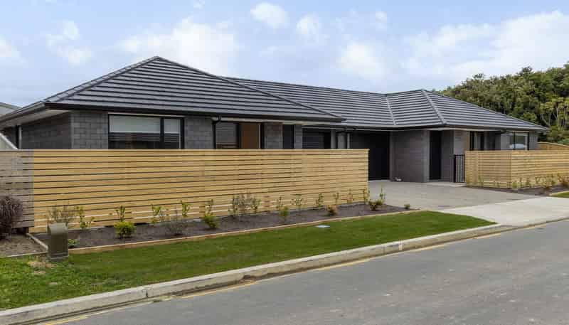 5 & 7 Catherine Lane, LEVIN