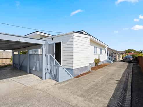 68 Archibald Road, Kelston