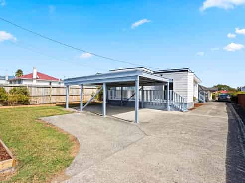 68 Archibald Road, Kelston