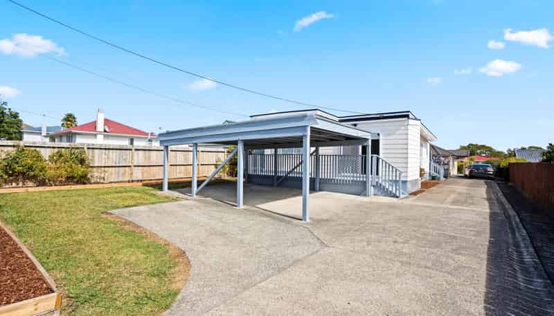 68 Archibald Road, Kelston