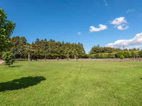 5 Grand Hills Lane, MAUNU