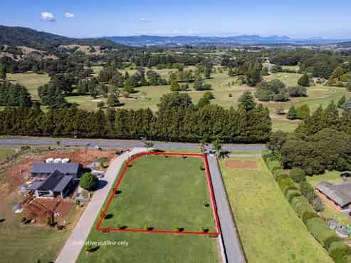 5 Grand Hills Lane, MAUNU